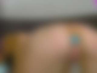 MelaniaTress's Live Sex Cam Show