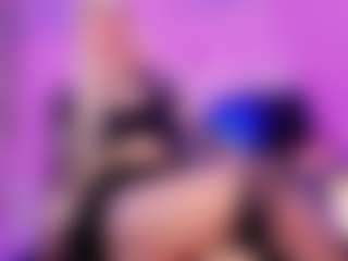 Live cam show with rosedewitt - Tease on Camsoda