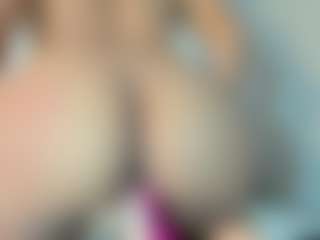 Roxy-Stone1's Live Sex Cam Show