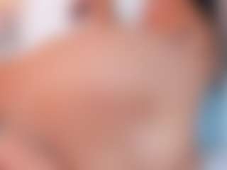 Live cam show with Roxy-Stone1 - Normal on intimatelivegirls.com