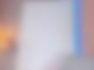 Live cam show with Roxy-Stone1 - College on AdultVida.com