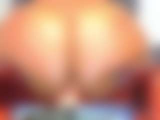 Live cam show with Fine-Babe - Ebony Shaved Pussy on xfollow cams