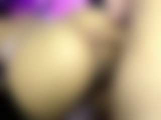 EmilyPacho_'s Live Sex Cam Show