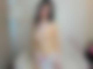 Live cam show with Emma - College on studioflirtlive.com