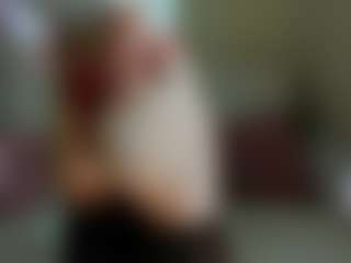 Live cam show with Emma - Tittyfuck on TastyBlacksLive