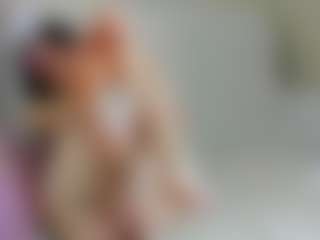 Live cam show with Emma - Smoke on Camsoda