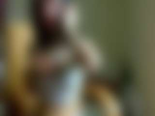 Live cam show with Emma - Tittyfuck on CamClone