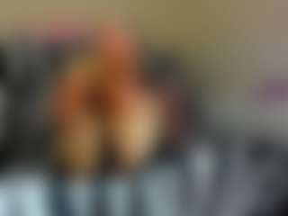 Live cam show with Emma - Smoke on boobsie.com