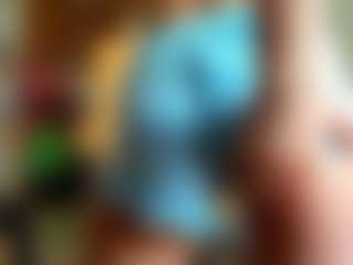 Live cam show with Emma - Ride on madthumbs
