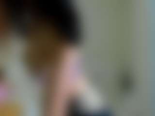 Live cam show with Emma - Sucking on CamClone