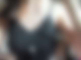 Live cam show with Emma - Sucking on Camsoda