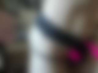 Live cam show with Emma - Tittyfuck on Camming Site
