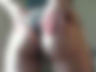 Live cam show with Emma - Doggy on Livezox