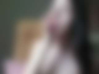 Live cam show with Emma - Smoke on parknlotfishbdy