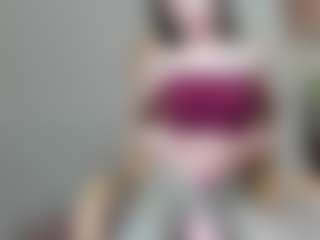 Live cam show with Emma - Smoke on Camsoda