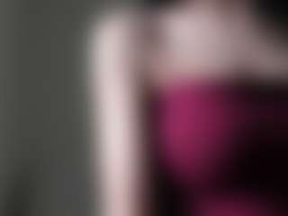 Live cam show with Emma - Tittyfuck on CamClone