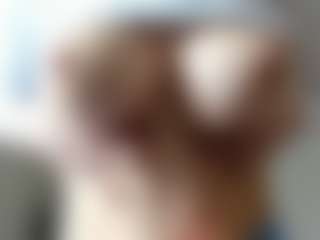 Live-Cam-Show mit Emma - Ride auf Camsoda