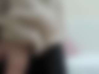 Live cam show with Emma - Yoga on liverealitysex.com