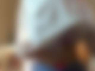 Live cam show with Emma - Sucking on infinitiblacc.com