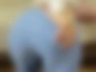 Live cam show with Emma - Tittyfuck on CamwithHer