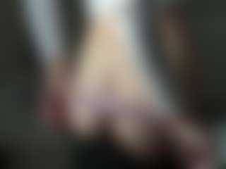 Live cam show with Emma - Tittyfuck on livesuperchat.net