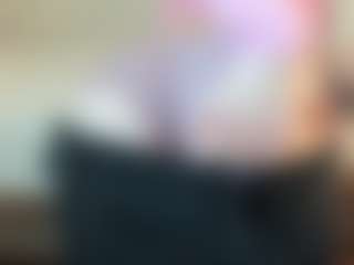 Live cam show with Emma - Ride on livesexfox.com