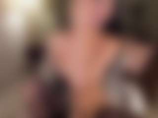 SuzuSummer's Live Sex Cam Show