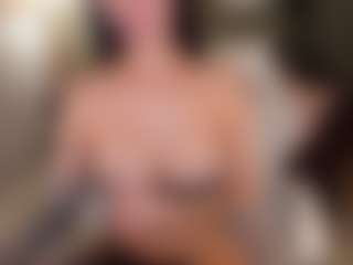 SuzuSummer's Live Sex Cam Show