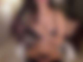SuzuSummer's Live Sex Cam Show