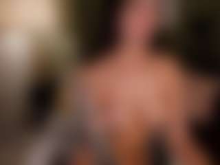 SuzuSummer's Live Sex Cam Show