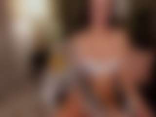 SuzuSummer's Live Sex Cam Show
