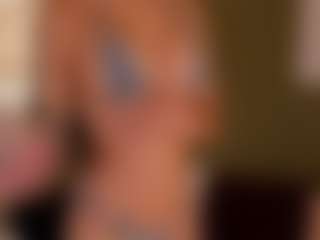 SuzuSummer's Live Sex Cam Show