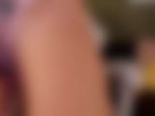 SuzuSummer's Live Sex Cam Show