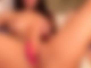 SuzuSummer's Live Sex Cam Show