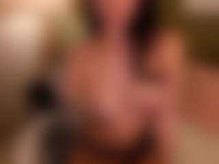 SuzuSummer's Live Sex Cam Show