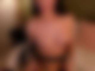 SuzuSummer's Live Sex Cam Show