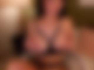 SuzuSummer's Live Sex Cam Show