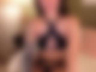 SuzuSummer's Live Sex Cam Show