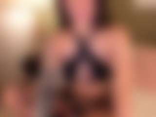 SuzuSummer's Live Sex Cam Show
