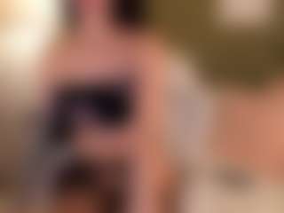SuzuSummer's Live Sex Cam Show