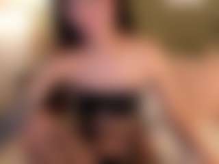 SuzuSummer's Live Sex Cam Show