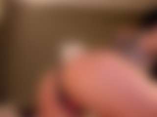 SuzuSummer's Live Sex Cam Show
