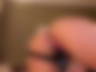 SuzuSummer's Live Sex Cam Show