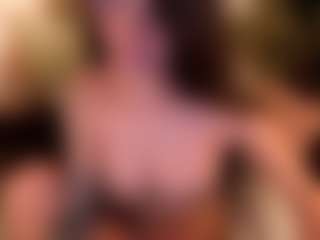SuzuSummer's Live Sex Cam Show