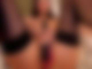 SuzuSummer's Live Sex Cam Show