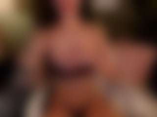 SuzuSummer's Live Sex Cam Show