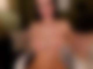 SuzuSummer's Live Sex Cam Show