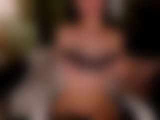 SuzuSummer's Live Sex Cam Show