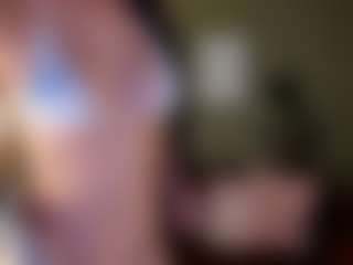 SuzuSummer's Live Sex Cam Show