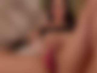 SuzuSummer's Live Sex Cam Show